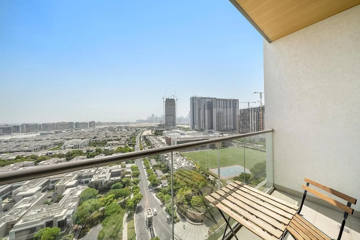 Luxurious 2Br Apartment In Sobha Hartland Greens Dubaj